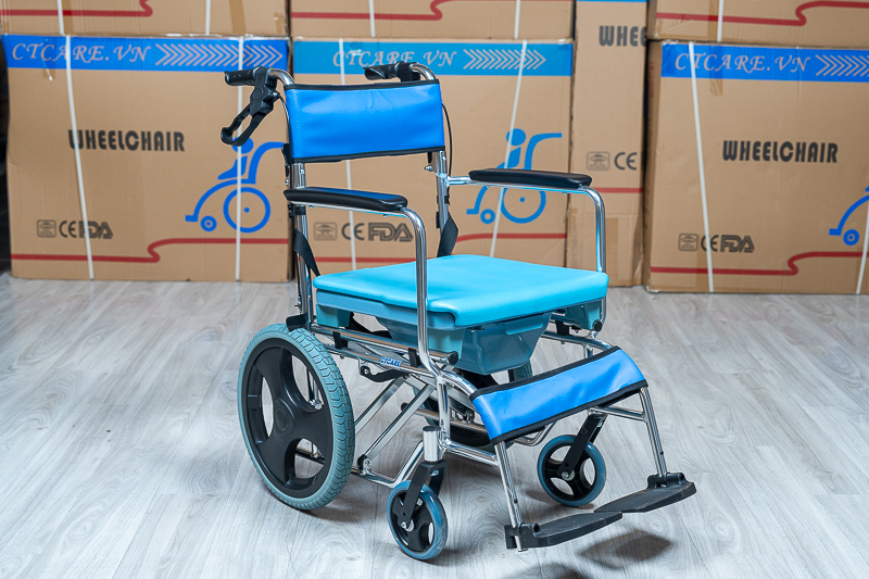 Xe lăn tắm đẩy bô vệ sinh 606