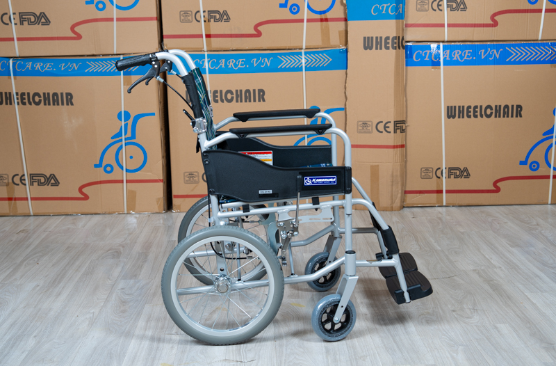 xe lăn cao cấp Nhật SY1 - khung nhôm cao cấp